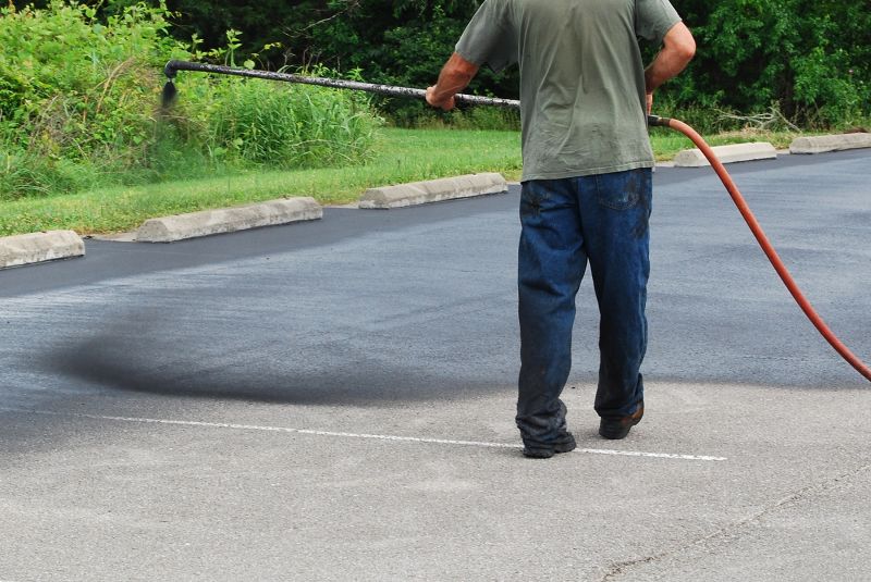 Blacktop Sealcoating in Tampa, FL